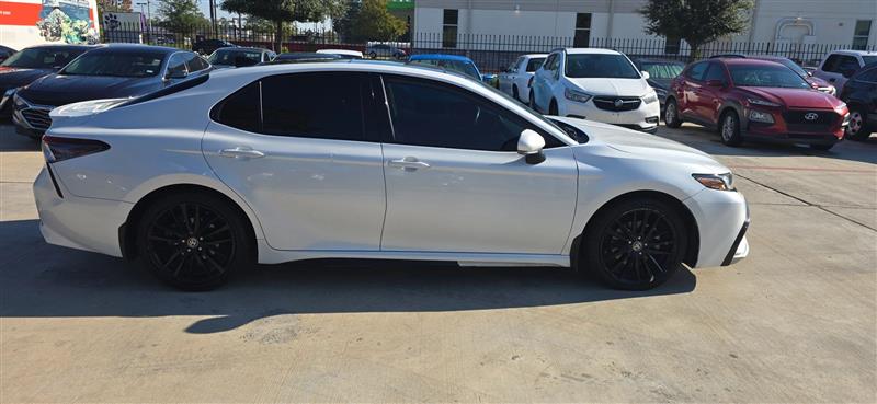 Toyota Camry XSE 2021