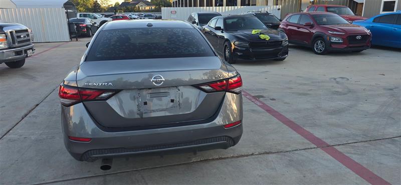 Nissan Sentra SV 2022