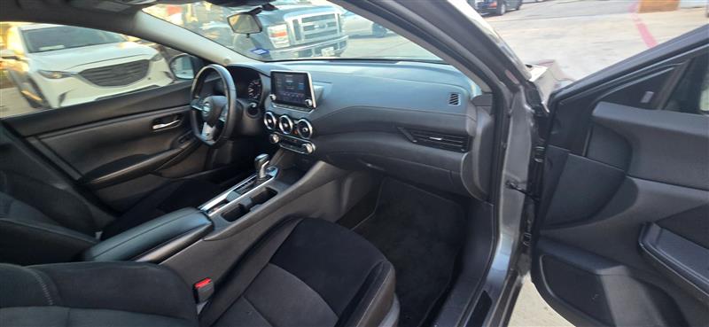 Nissan Sentra SV 2022