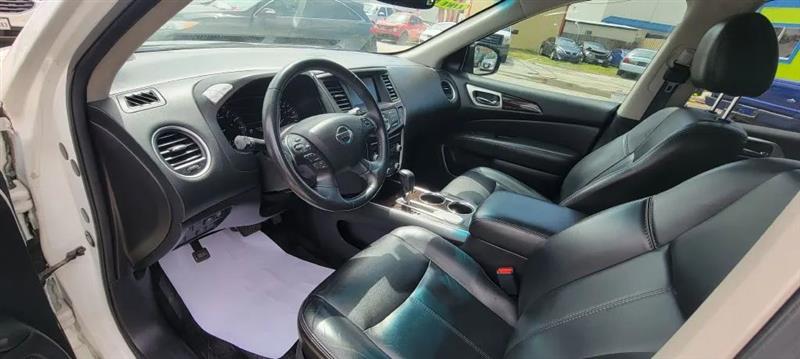 Nissan Pathfinder SL 2WD 2014