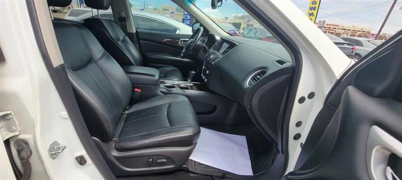 Nissan Pathfinder SL 2WD 2014