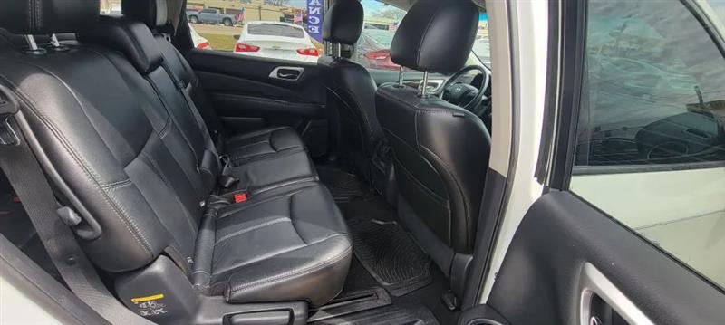 Nissan Pathfinder SL 2WD 2014