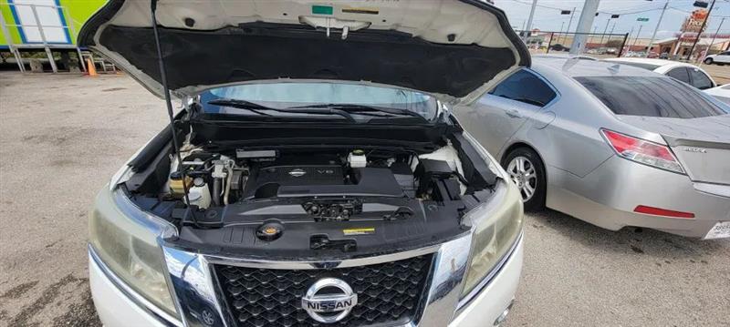 Nissan Pathfinder SL 2WD 2014