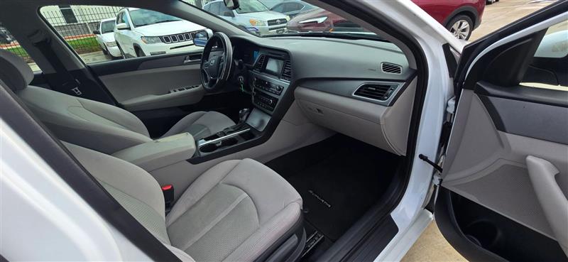 Hyundai Sonata SE 2016