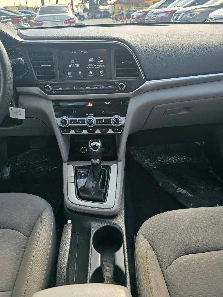 Hyundai Elantra Limited 2020