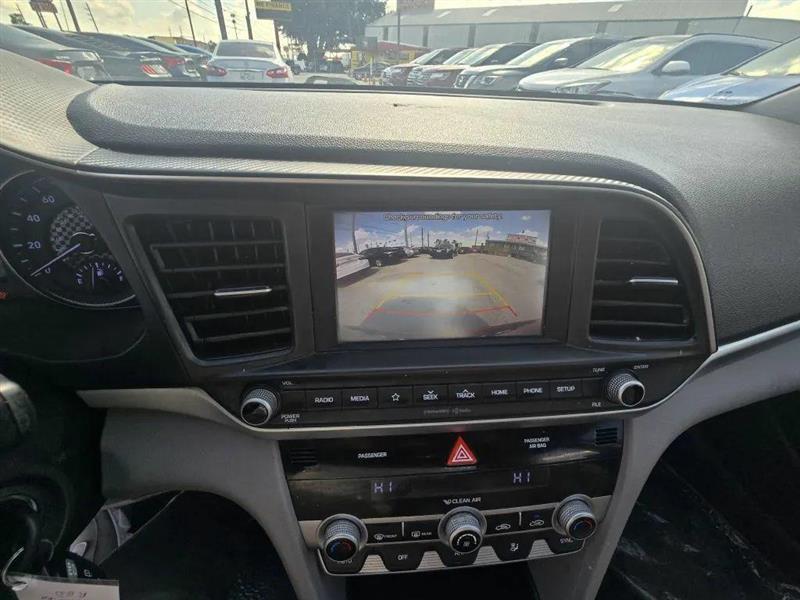 Hyundai Elantra Limited 2020