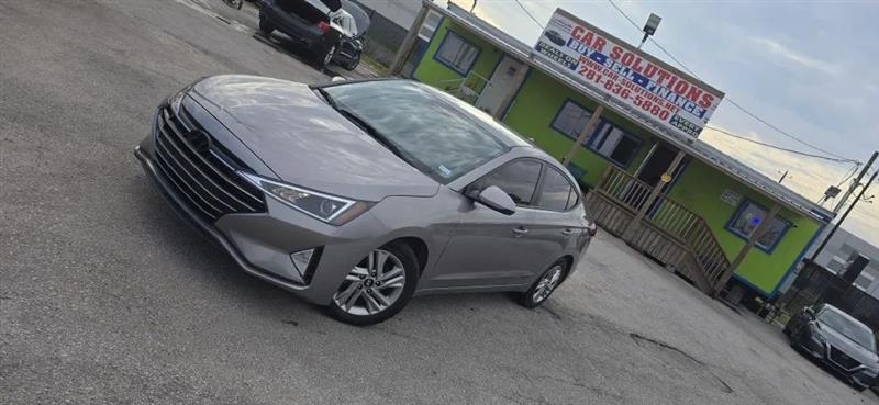 Hyundai Elantra Limited 2020