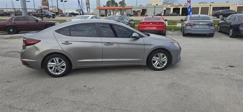 Hyundai Elantra Limited 2020