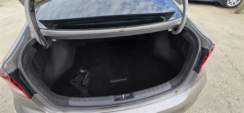 Hyundai Elantra Limited 2020