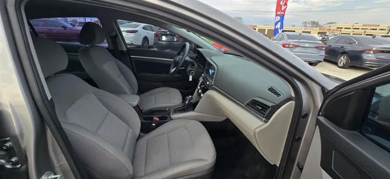 Hyundai Elantra Limited 2020