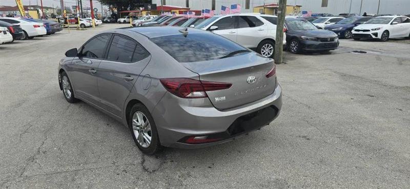 Hyundai Elantra Limited 2020