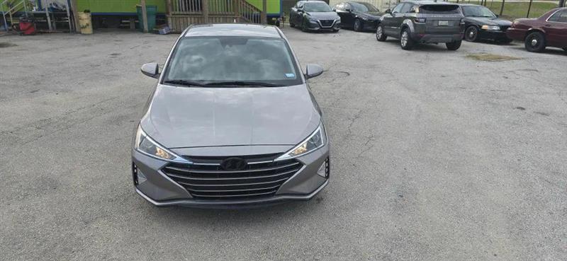 Hyundai Elantra Limited 2020
