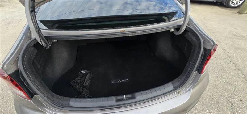 Hyundai Elantra Limited 2020