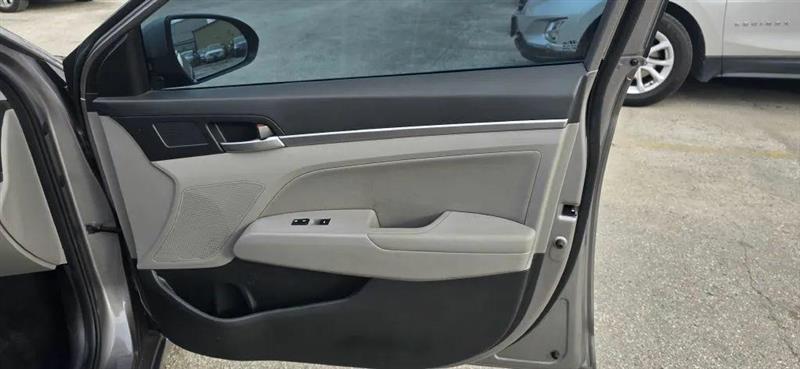 Hyundai Elantra Limited 2020