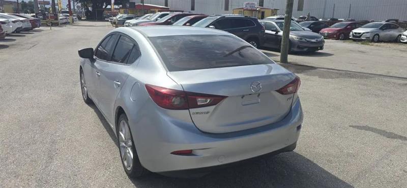 Mazda MAZDA3 i Touring AT 4-Door 2017