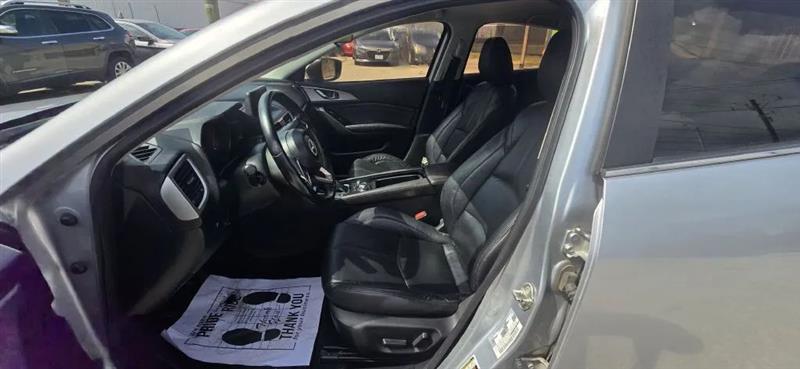 Mazda MAZDA3 i Touring AT 4-Door 2017