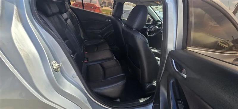 Mazda MAZDA3 i Touring AT 4-Door 2017