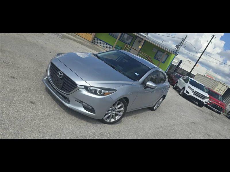 2017 Mazda MAZDA3 i Touring AT 4-Door