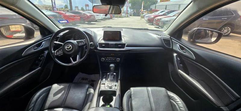 Mazda MAZDA3 i Touring AT 4-Door 2017