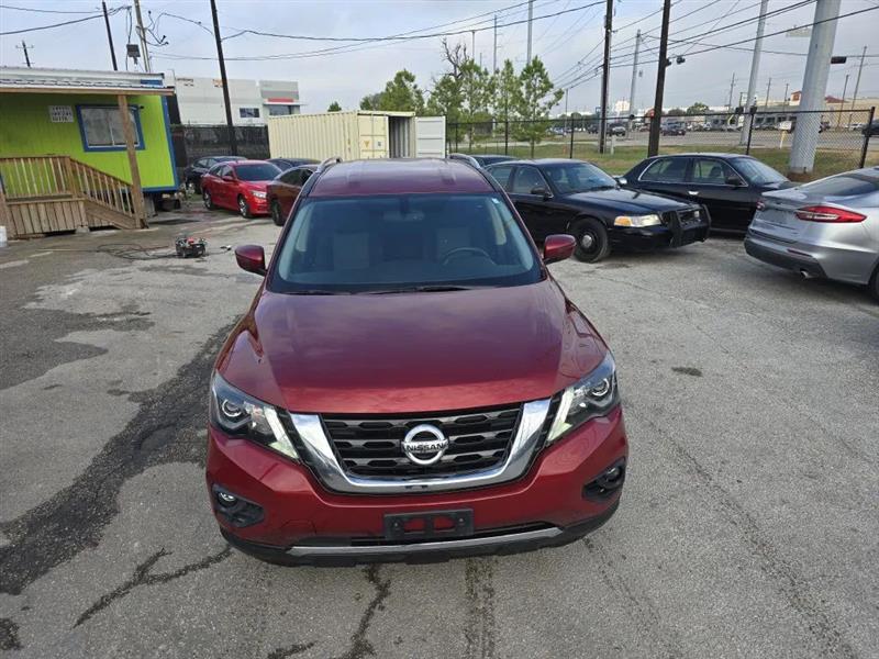 Nissan Pathfinder SV 2WD 2018
