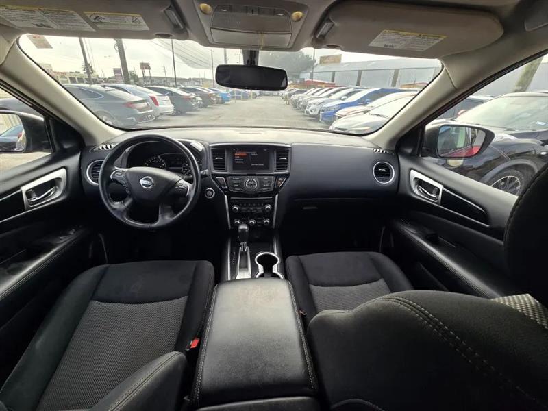 Nissan Pathfinder SV 2WD 2018