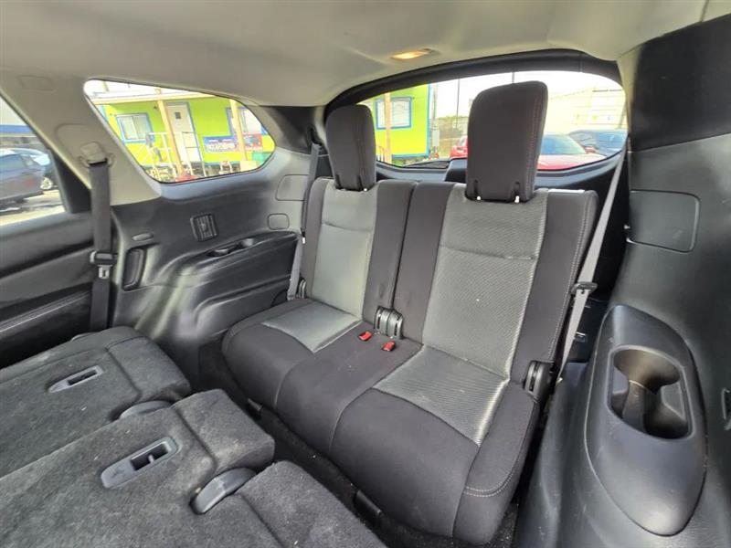 Nissan Pathfinder SV 2WD 2018