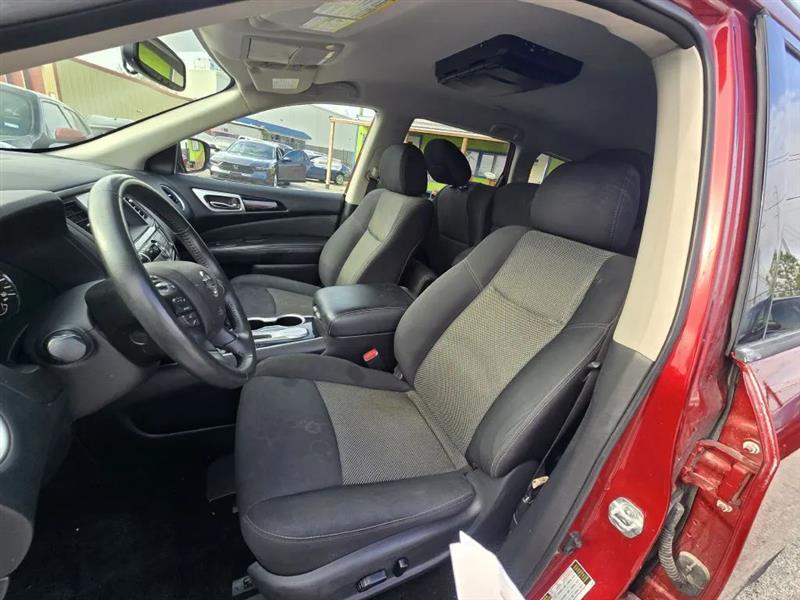 Nissan Pathfinder SV 2WD 2018