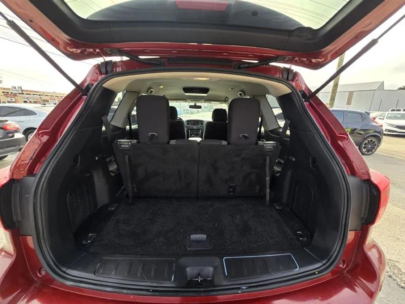 Nissan Pathfinder SV 2WD 2018