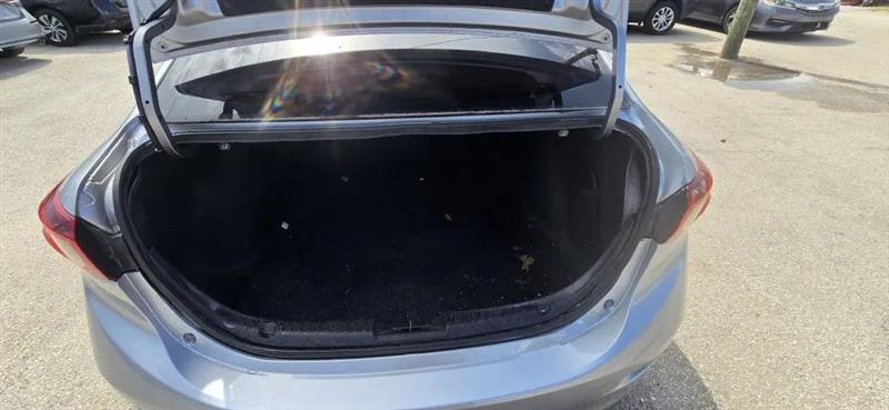 Mazda MAZDA3 i Touring AT 4-Door 2014