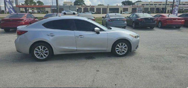 Mazda MAZDA3 i Touring AT 4-Door 2014
