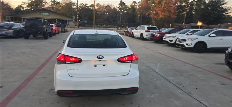 Kia Forte LX 6M 2018