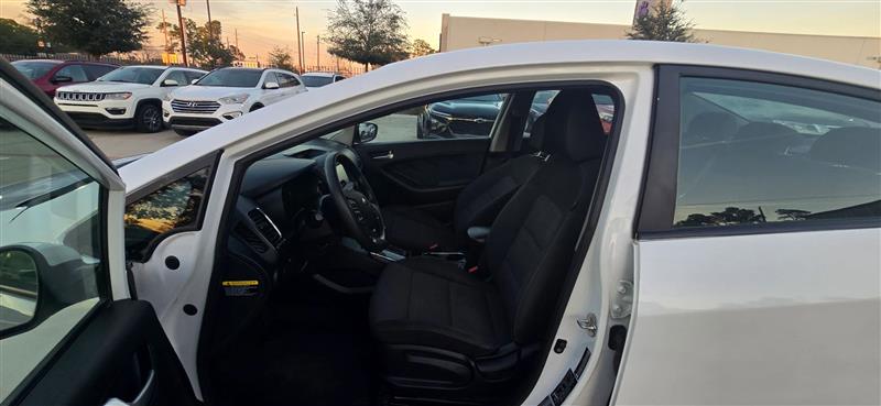 Kia Forte LX 6M 2018