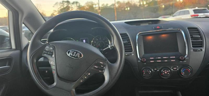 Kia Forte LX 6M 2018