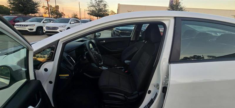 Kia Forte LX 6M 2018