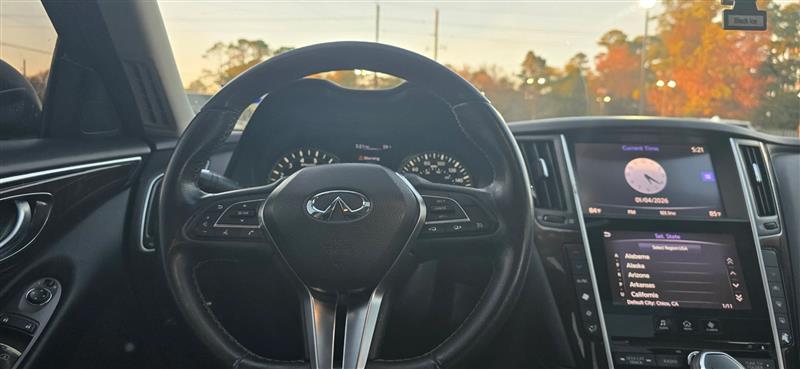 Infiniti Q50 3.0t LUXE 2018