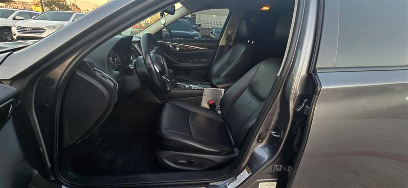 Infiniti Q50 3.0t LUXE 2018