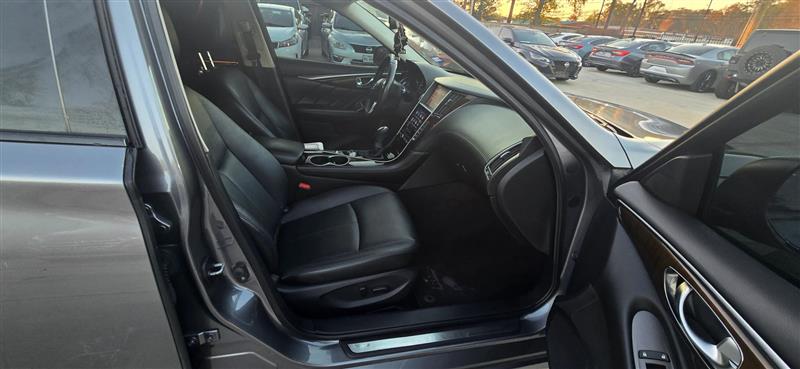 Infiniti Q50 3.0t LUXE 2018