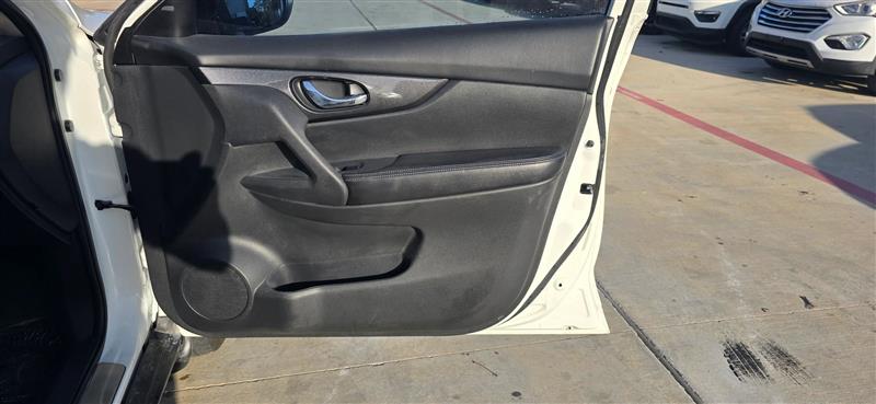 Nissan Rogue S AWD 2018