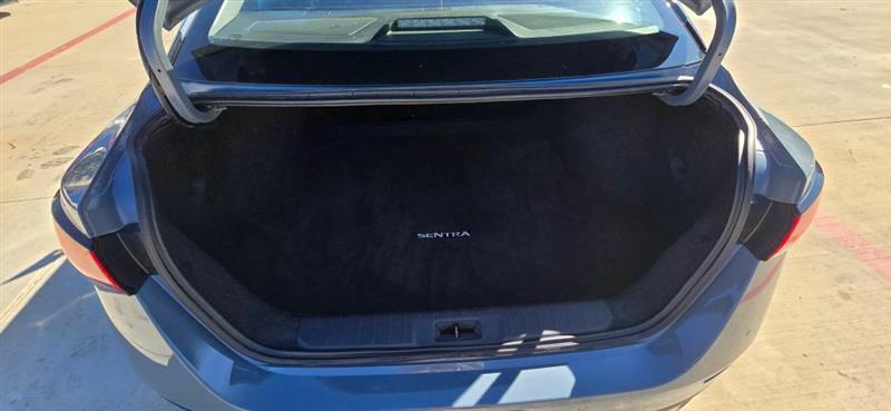 Nissan Sentra SR 2025