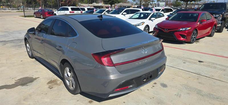 Hyundai Sonata SE 2021