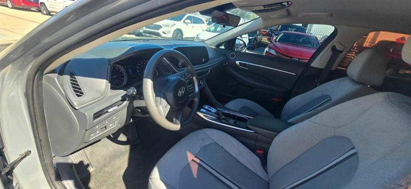 Hyundai Sonata SE 2021