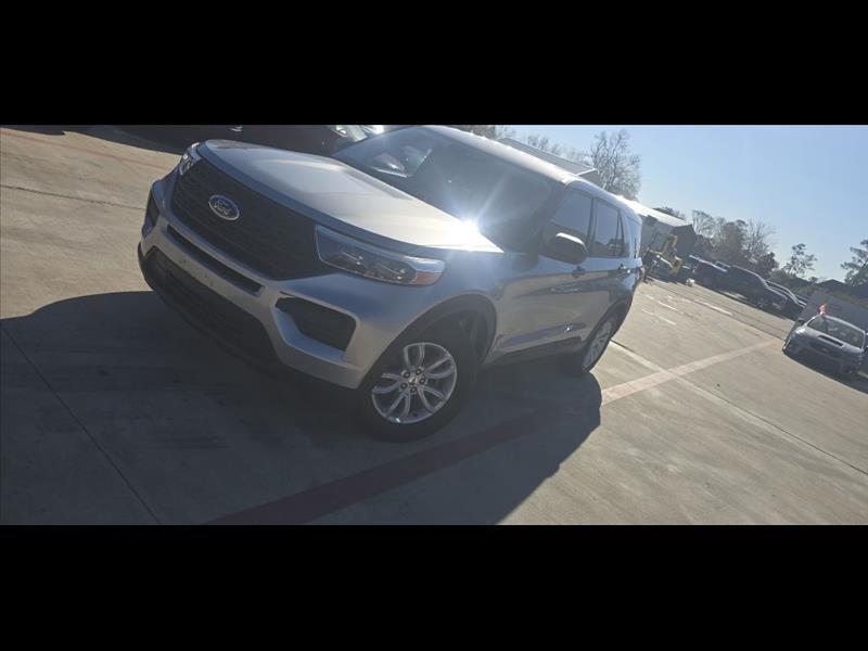 2020 Ford Explorer Base