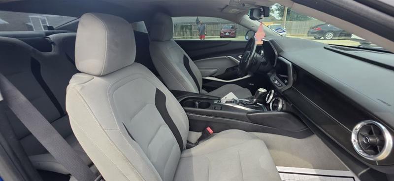 Chevrolet Camaro 1LT Coupe 8A 2018