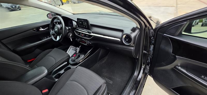 Kia Forte S 2019
