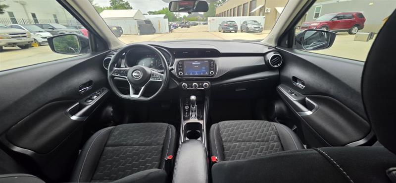 Nissan Kicks SV 2023