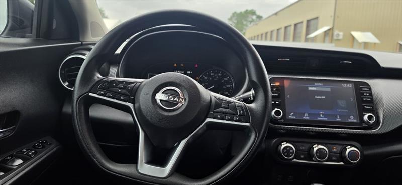 Nissan Kicks SV 2023