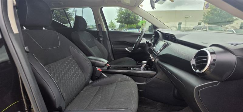 Nissan Kicks SV 2023