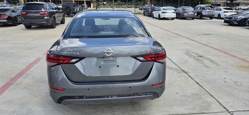 Nissan Sentra S 2022