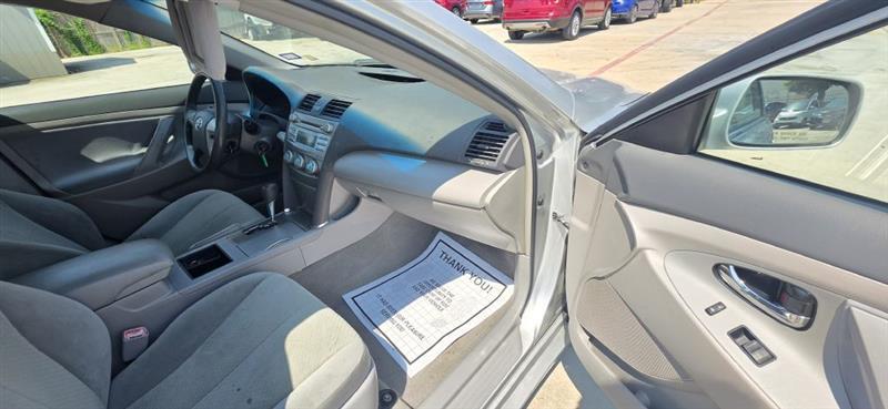Toyota Camry CE 5-Spd AT 2008