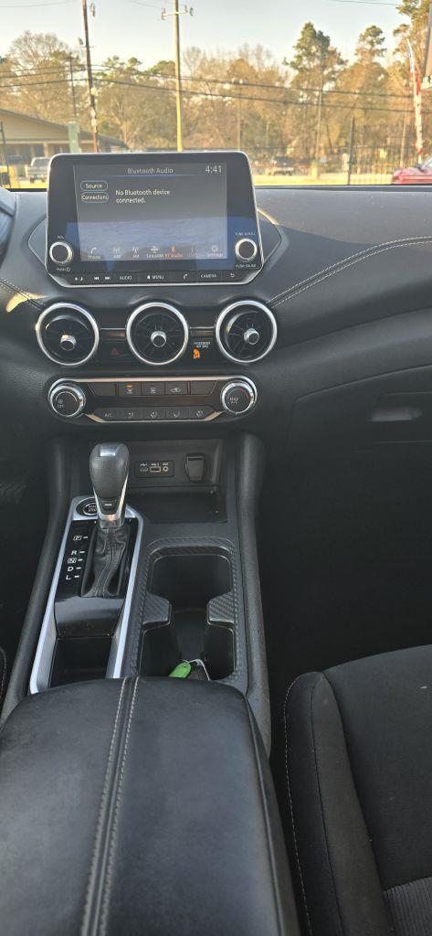 Nissan Sentra SV 2024